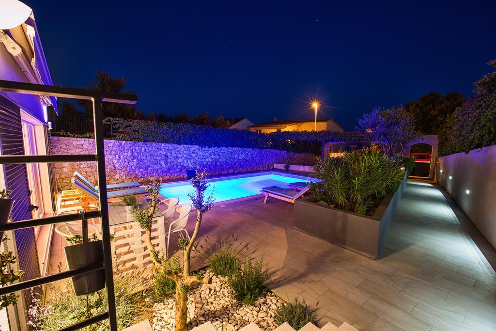 Holiday Home Vuko Sevid Exterior photo