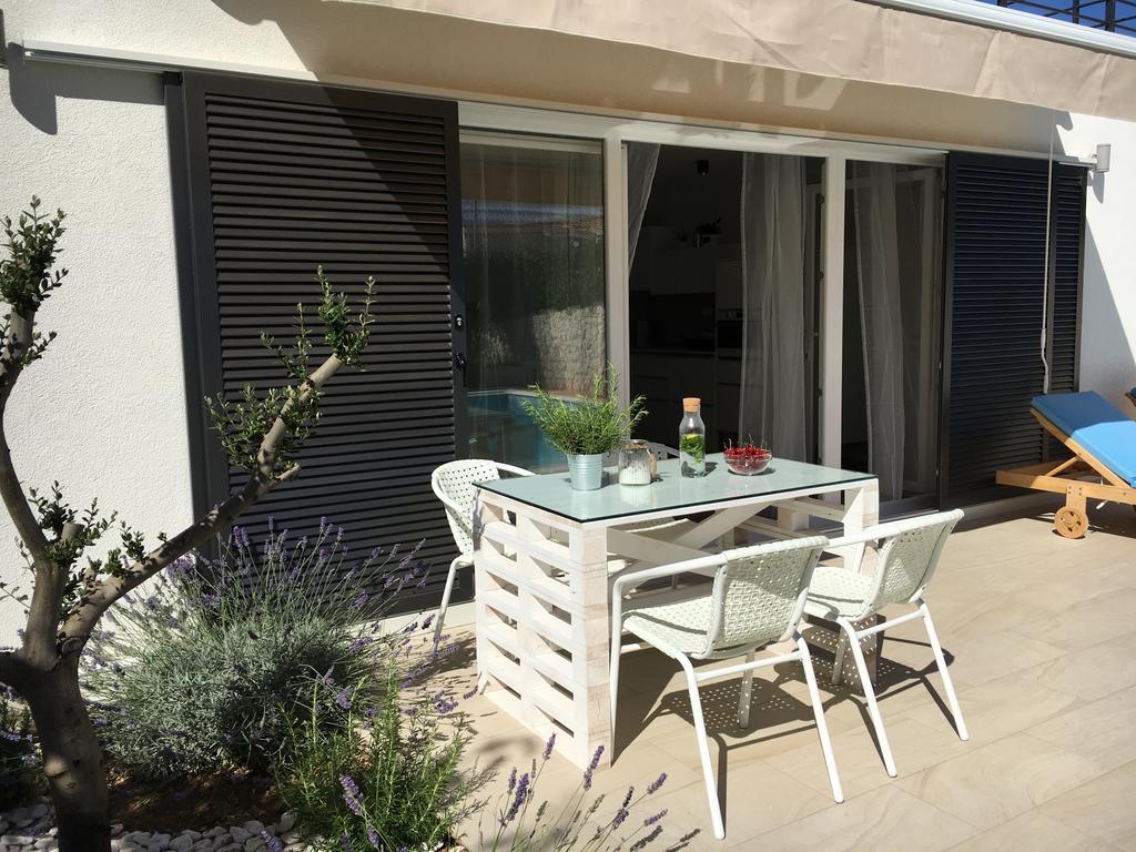Holiday Home Vuko Sevid Exterior photo